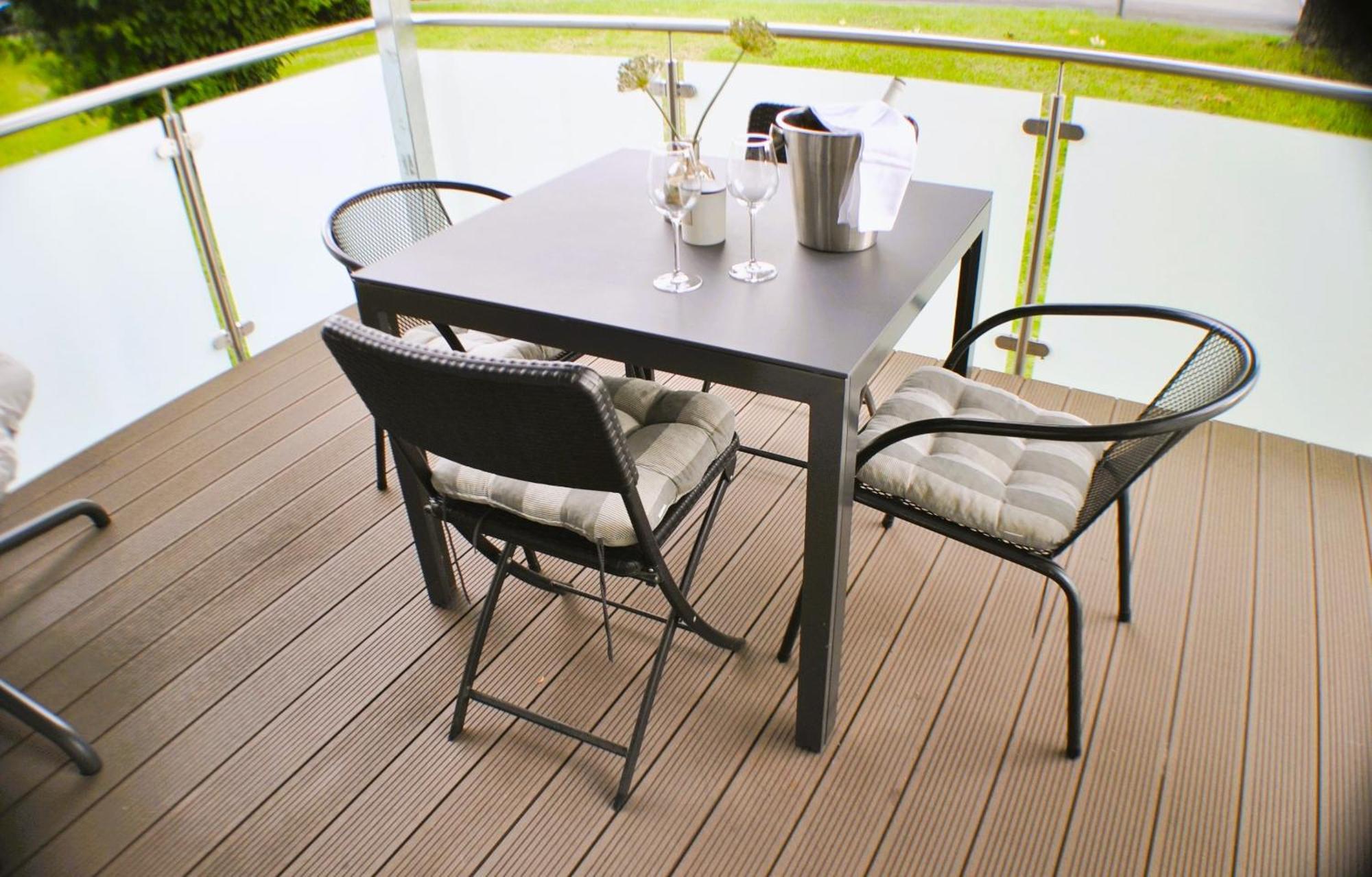 Ferienwohnung Marina คาสเซล ภายนอก รูปภาพ